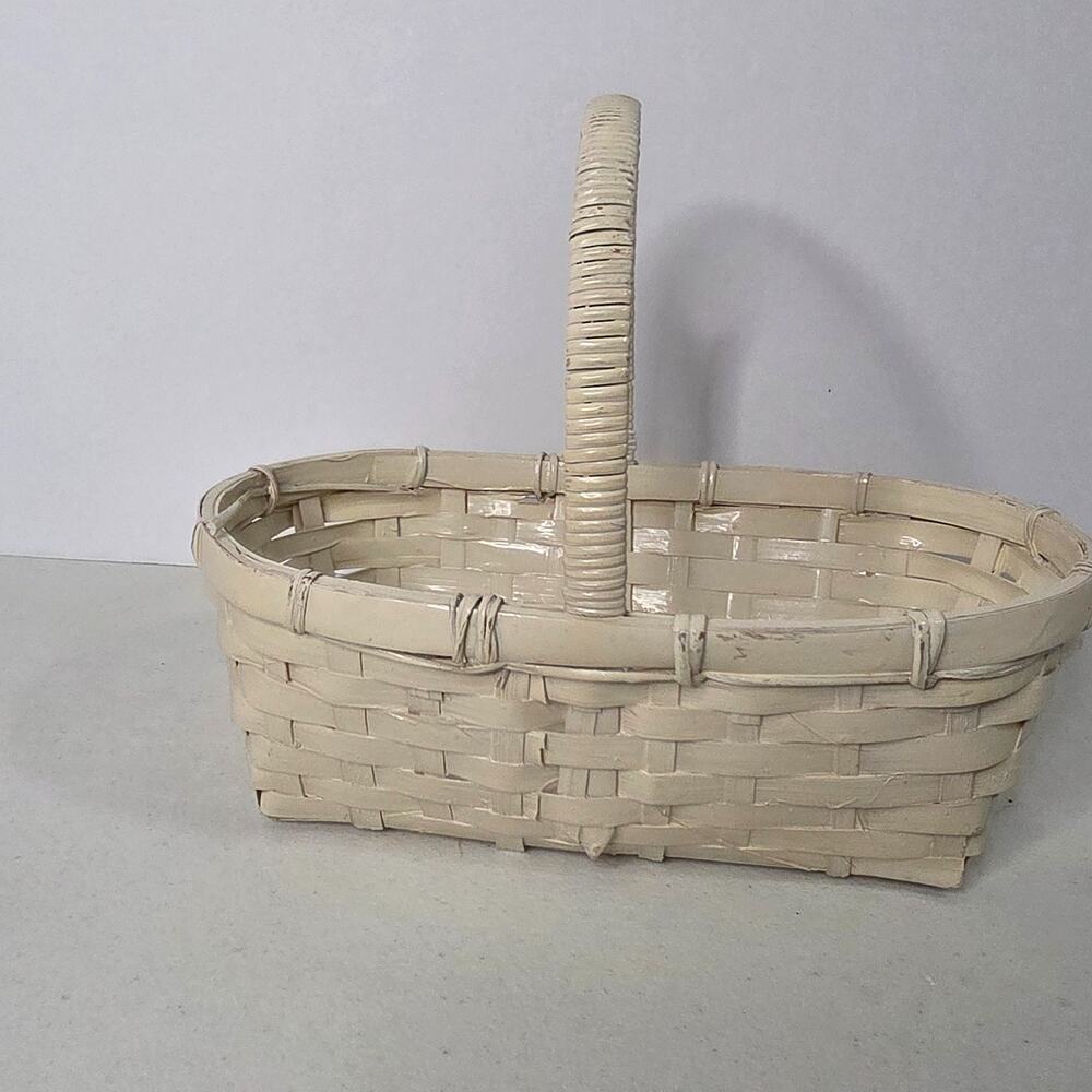 Vintage Cream Shabby Chic Woven Gathering Basket White Splint Wood Reed Handle - Picture 2 of 8